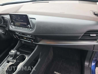 2023 Nissan Rogue SV – miniatura 19