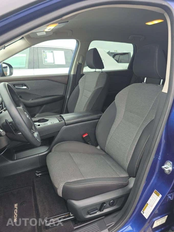2023 Nissan Rogue SV – miniatura 6