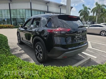 2023 Nissan Rogue SV - miniatura 7