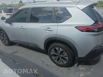 2023 Nissan Rogue SV - miniatura 8