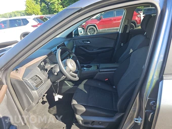 2023 Nissan Rogue SV – miniatura 7