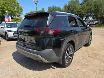 2023 Nissan Rogue SV – miniatura 3