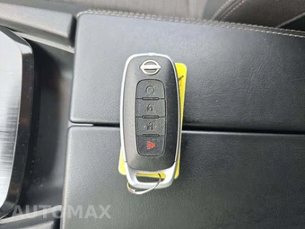 2023 Nissan Rogue SV – miniatura 5