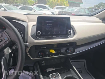 2023 Nissan Rogue SV – miniatura 10