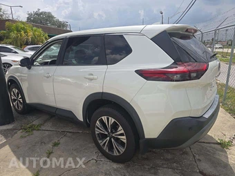 2023 Nissan Rogue SV – miniatura 2