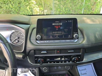 2023 Nissan Rogue SV – miniatura 7