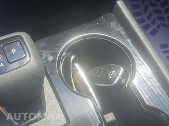 2023 Nissan Rogue SV - miniatura 8