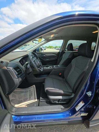 2023 Nissan Rogue SV – miniatura 7