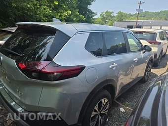 2023 Nissan Rogue SV - miniatura 4