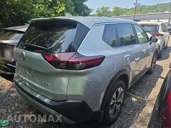 2023 Nissan Rogue SV - miniatura 5