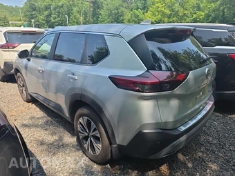 2023 Nissan Rogue SV - miniatura 7
