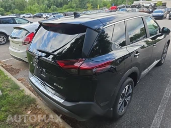 2023 Nissan Rogue SV - miniatura 5