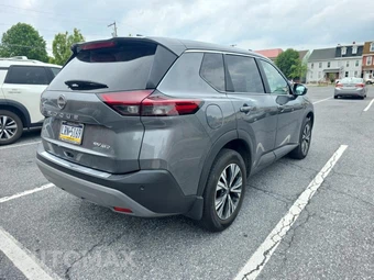 2023 Nissan Rogue SV – miniatura 5