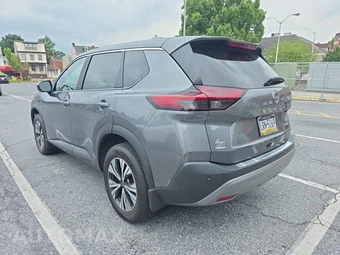 2023 Nissan Rogue SV – miniatura 7