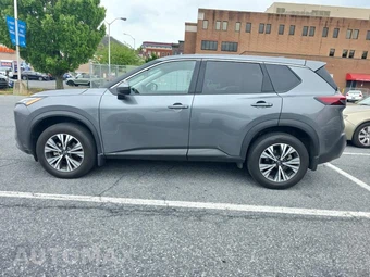 2023 Nissan Rogue SV – miniatura 8