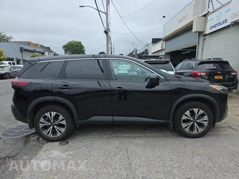 2023 Nissan Rogue SV - miniatura 4