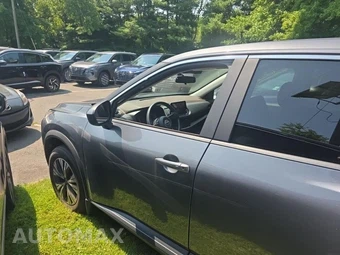 2023 Nissan Rogue SV - miniatura 8