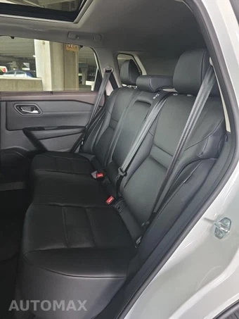 2023 Nissan Rogue SV - miniatura 14