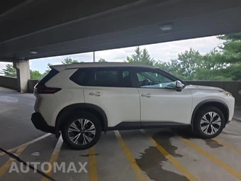 2023 Nissan Rogue SV - miniatura 4