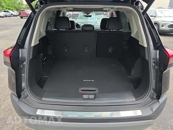 2023 Nissan Rogue SV - miniatura 18