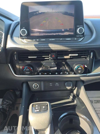 2023 Nissan Rogue SV - miniatura 7