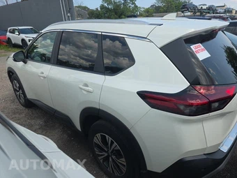 2023 Nissan Rogue SV - miniatura 8