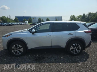 2023 Nissan Rogue SV - miniatura 8