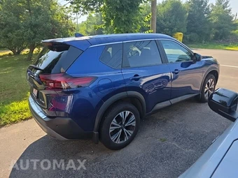 2023 Nissan Rogue SV - miniatura 4
