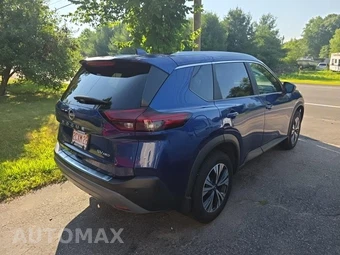 2023 Nissan Rogue SV - miniatura 5