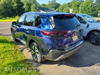 2023 Nissan Rogue SV - miniatura 7