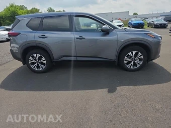2023 Nissan Rogue SV - miniatura 4