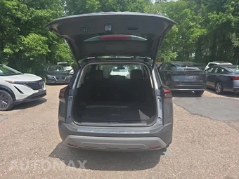 2023 Nissan Rogue SV - miniatura 18