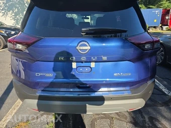 2023 Nissan Rogue SV - miniatura 6
