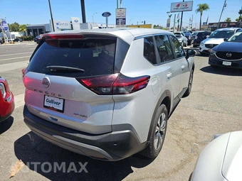 2023 Nissan Rogue SV - miniatura 3