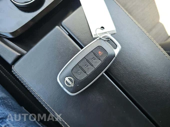 2023 Nissan Rogue SV - miniatura 8