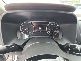 2023 Nissan Rogue SV - miniatura 9