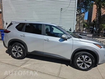 2023 Nissan Rogue SV – miniatura 4