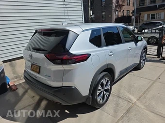 2023 Nissan Rogue SV – miniatura 5
