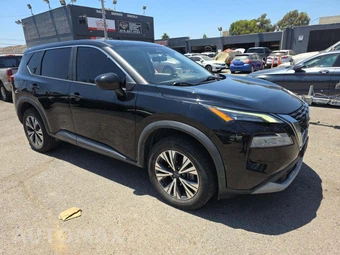 2023 Nissan Rogue SV - miniatura 4