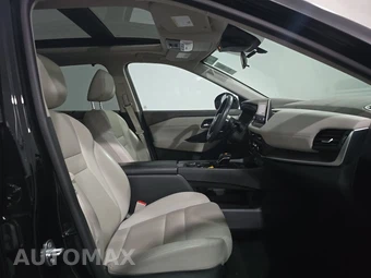 2023 Nissan Rogue SV – miniatura 8
