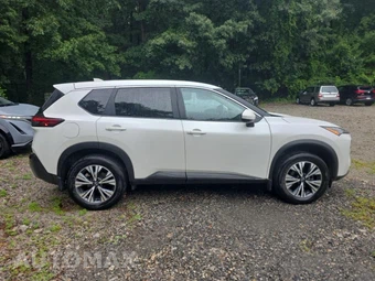 2023 Nissan Rogue SV - miniatura 4