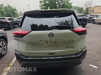 2023 Nissan Rogue SV - miniatura 6