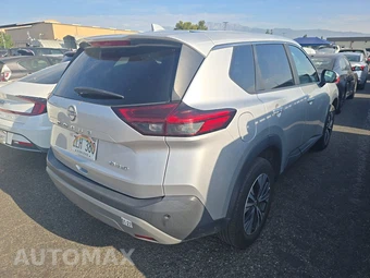 2023 Nissan Rogue SV - miniatura 4