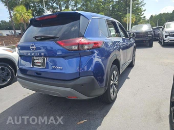 2023 Nissan Rogue SV - miniatura 3