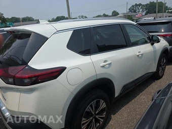 2023 Nissan Rogue SV – miniatura 4