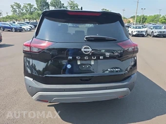 2023 Nissan Rogue SV - miniatura 6