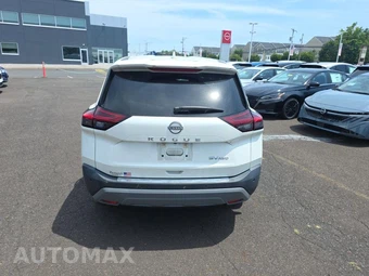 2023 Nissan Rogue SV - miniatura 6