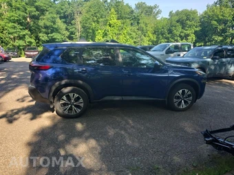 2023 Nissan Rogue SV – miniatura 4