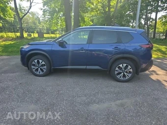 2023 Nissan Rogue SV – miniatura 8