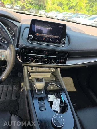 2023 Nissan Rogue SV - miniatura 7